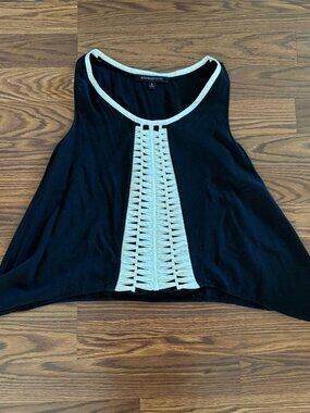 Boundary & Co. Women’s Black Sleeveless Sharkbite Hem Blouse Top Medium